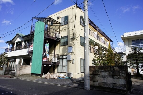 大関マンションの物件外観写真